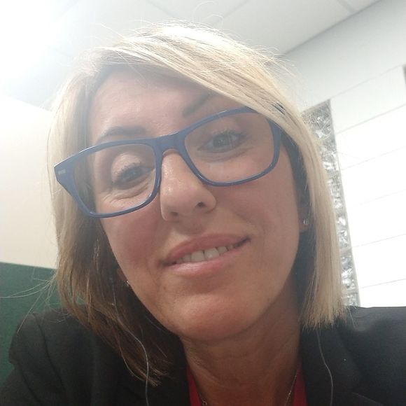 Meet your Posher, Monika - Picture 1 of 1